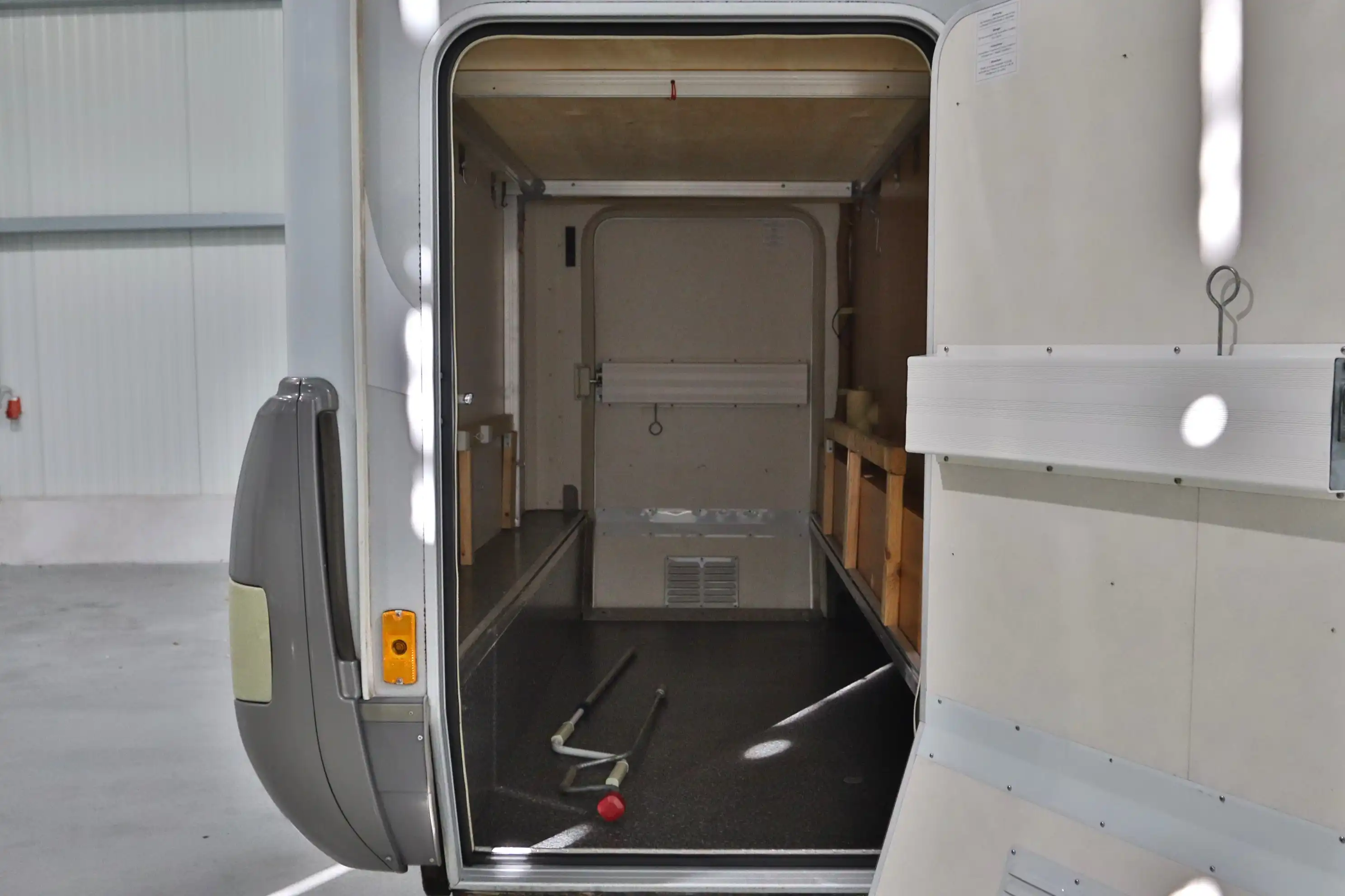 HYMER-ERIBA B 524